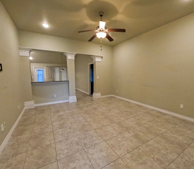 Photo - 7745 Corral Dr