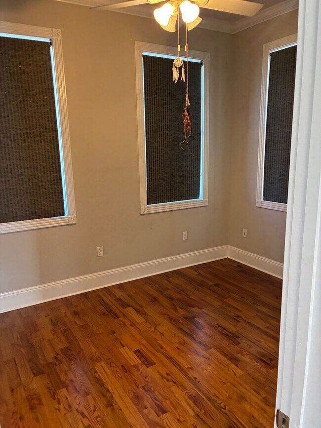 Photo - 117-119bottinelli Unit 117