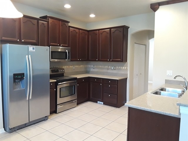 1025 Windton Oak Dr