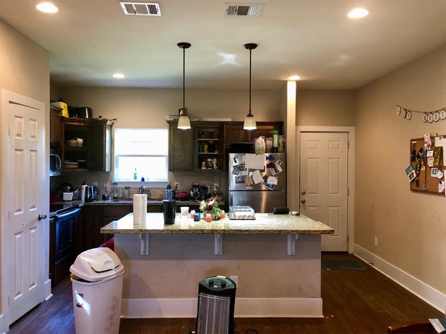 Photo - 705 Wellborn Rd
