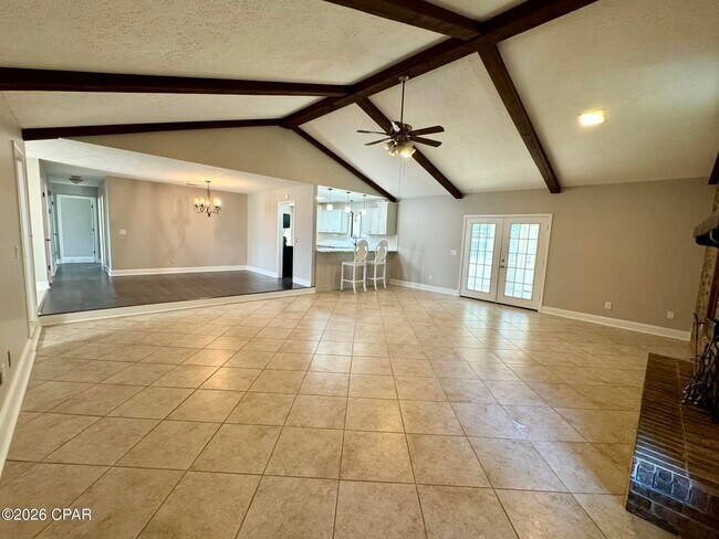 Photo - 130 Derby Woods Dr