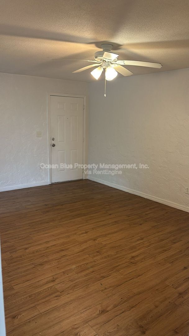 Photo - 1942 Passaic Ave Unit 9