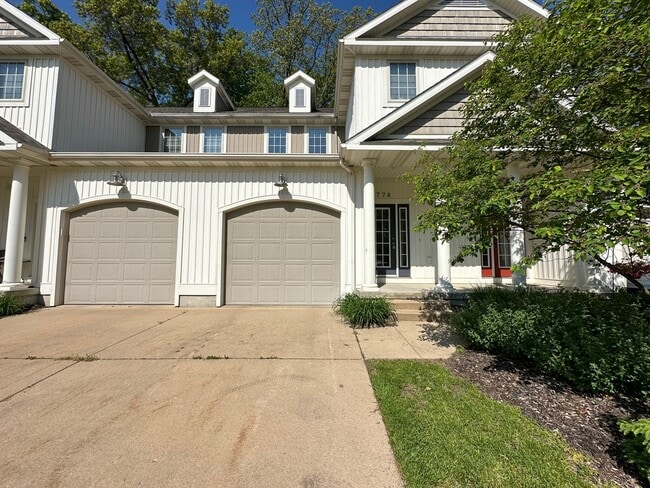 Building Photo - 4774 Shade Leaf Ln Unit 4774 Shade Leaf Ln SE