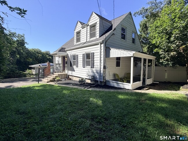 50 W Hills Rd