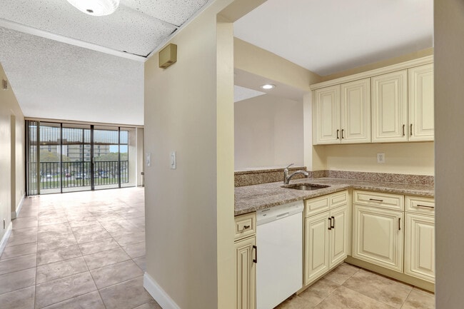 Photo - 3 Royal Palm Way Unit 403
