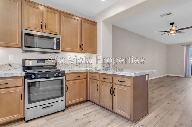 Photo - 16912 Laurel Hill Ln