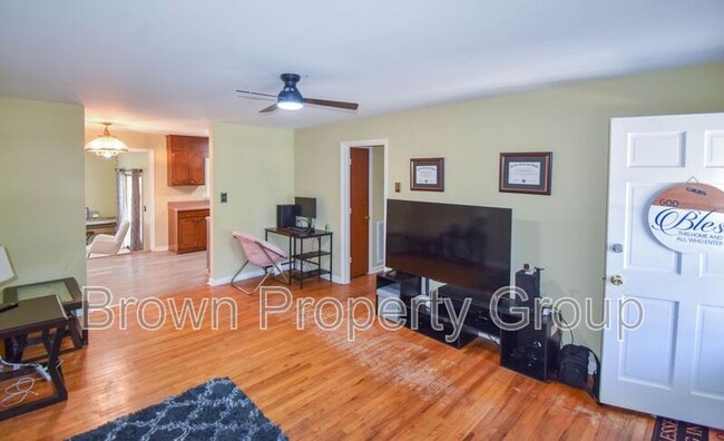 Photo - 1 Lee Ct