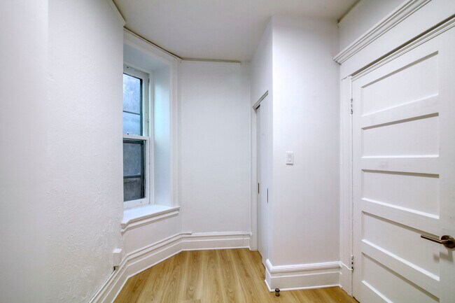 Photo - 1245 Rue St Marc Unit 4