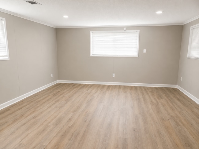 Photo - 5028 Acorn Dr