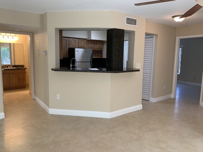 Building Photo - 2445 NW 33rd St Rental