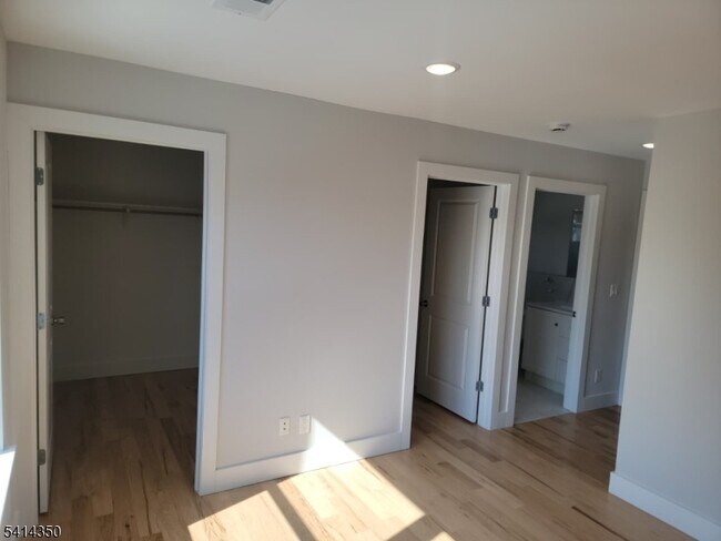 Photo - 118 Shephard Ave