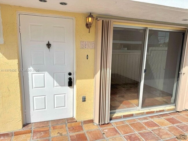 Photo - 4580 SW 68th Ct Cir