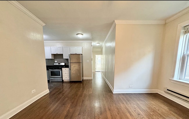 Photo - 3825 N Greenview Ave Unit 1E