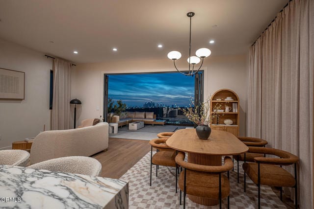 Photo - 812 W Avenue 37