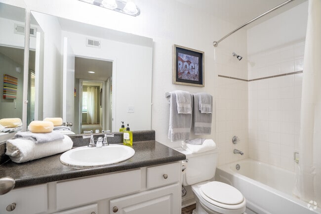 Captain 2BR, 2BA - 1,046SF - Second Bathroom