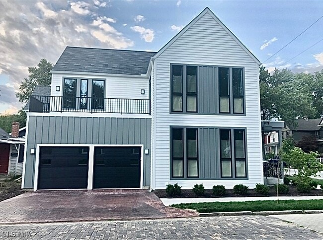 Photo - 1926 W 52nd St