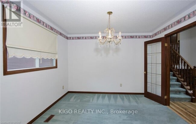 Photo - 15 Wyndham Crescent