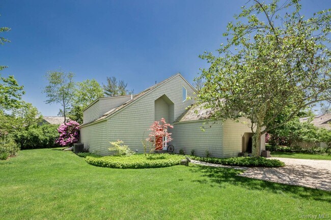 61 Huckleberry Ln