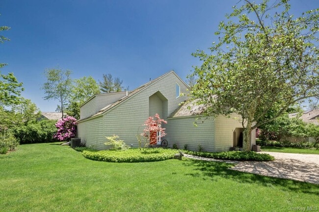 Photo - 61 Huckleberry Ln