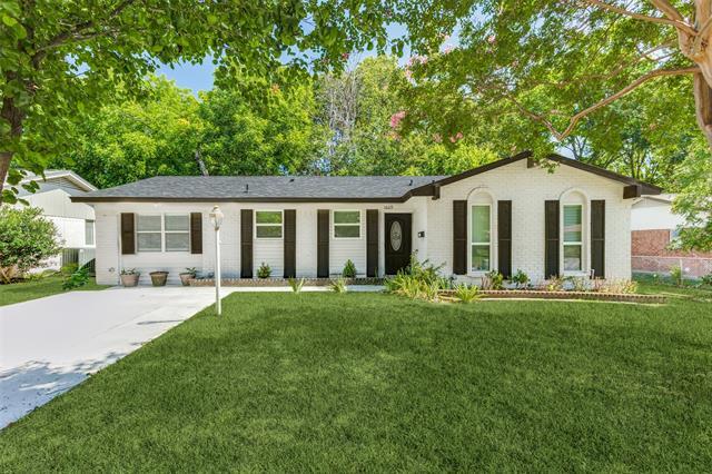 Photo - 1669 Morrison Dr