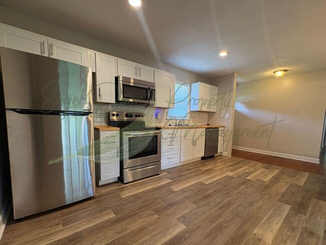 Photo - SINLGE FAMILY HOME IN RAYTOWN!!!