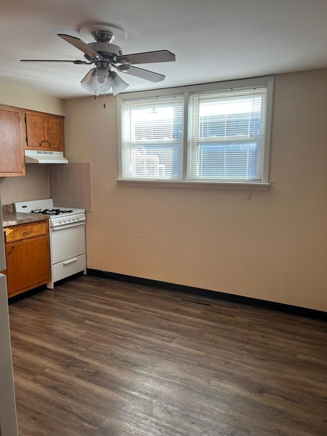 Photo - 309-311 Robinhood Unit C4