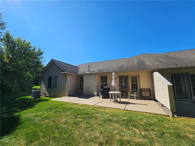 Photo - 75 Fields Dr