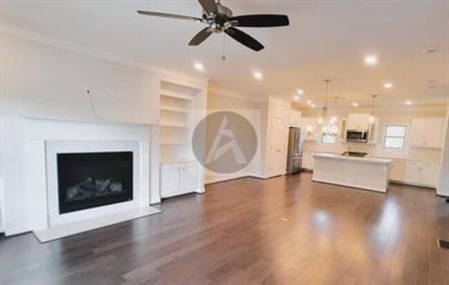 Photo - 2892 Boone Dr