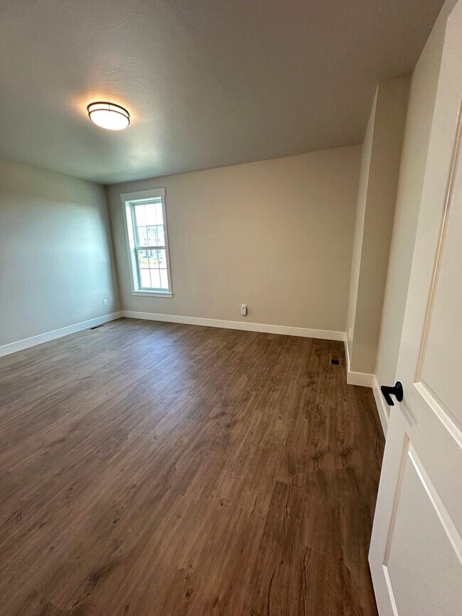 Photo - 2 Bed / 2 Bath Modern Apartment on Billings West End Unit #101