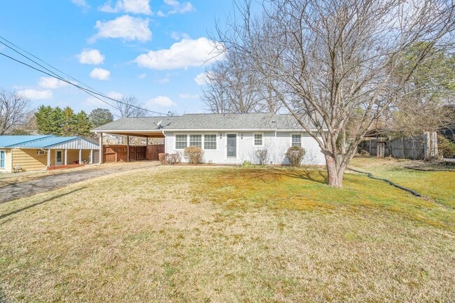 Photo - 331 Sarvis Dr