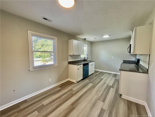 Photo - 5985 McDonald Rd