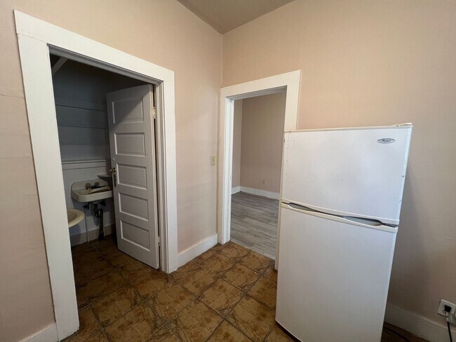 Photo - 1189 Virginia Ave Unit 4