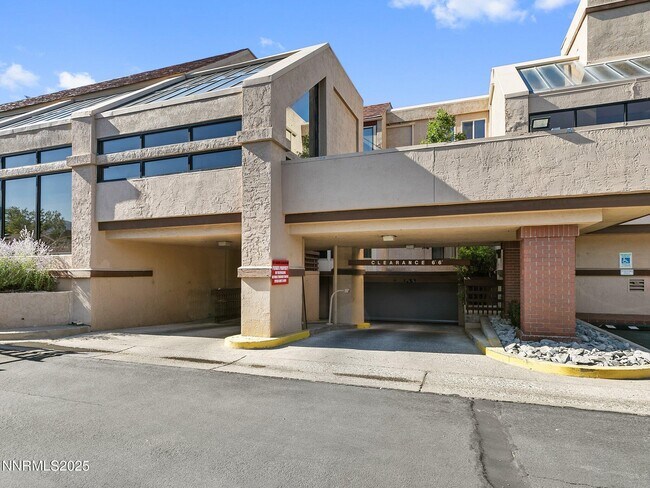 Photo - 3095 Lakeside Dr Unidad 305