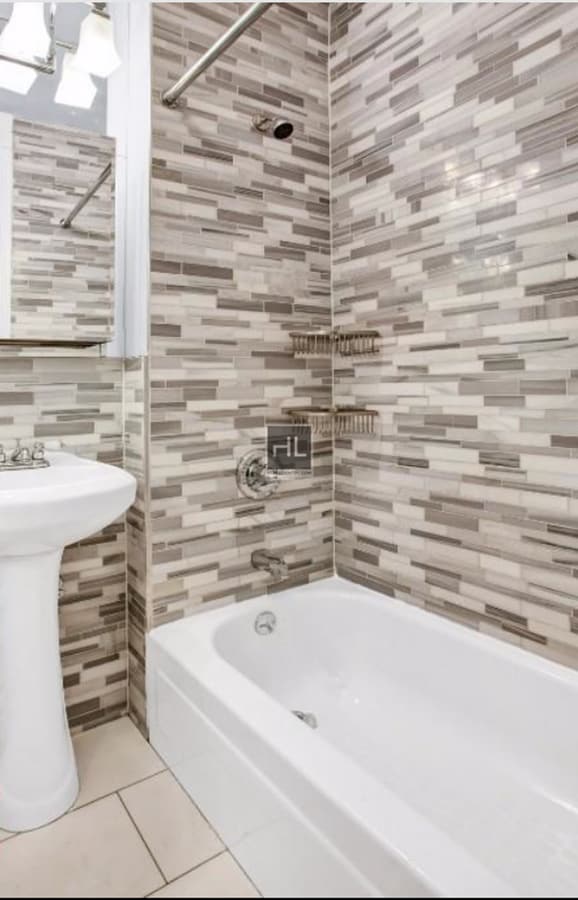 Photo - LEROY ST. Unit 3B