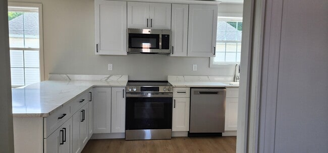 Photo - 53 Henrietta St Unidad 2nd Floor