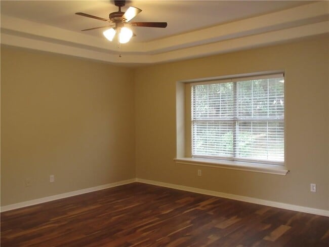 Photo - 2405 Farragret Cove