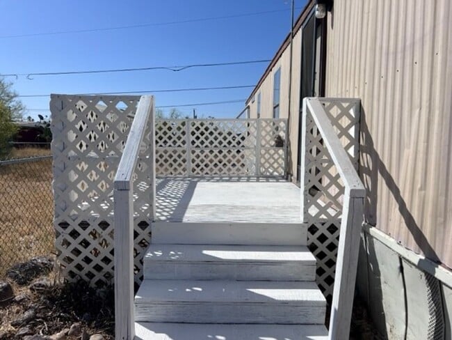Photo - 2 BR 1BA Manufactured home, Near Rotary Park, Colorado River, marina area