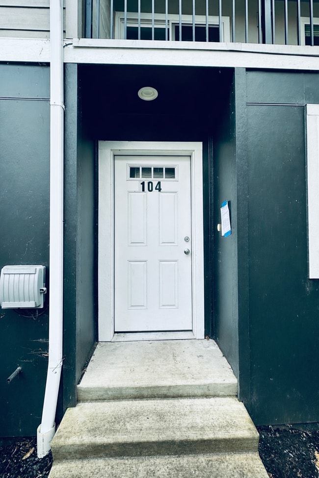 Photo - Spacious 3 BR / 3.5 BA Home in Prime Corvallis Location — $2,250 Unit 104