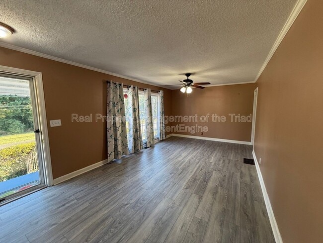 Photo - 3013 Masonic Dr