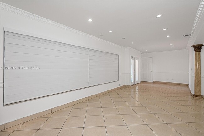 Photo - 2545 NE 207th St