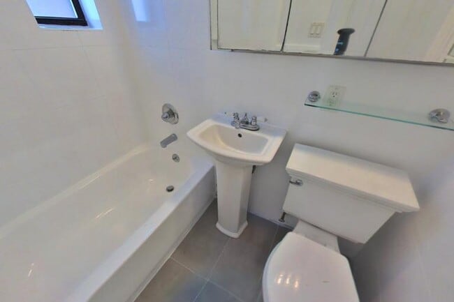 Photo - 219 E 23rd St Unit 12A