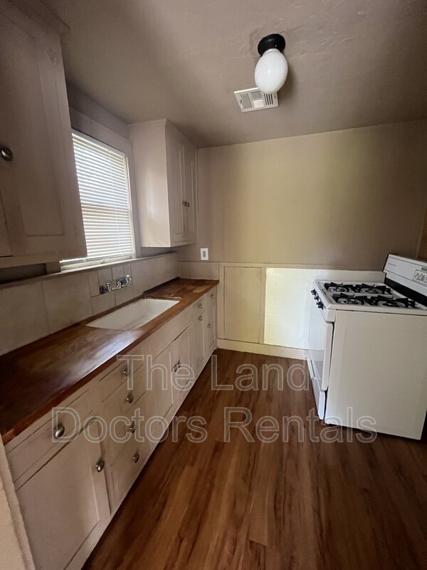 1107 S High School St Condo Condo for Rent in Ada, OK