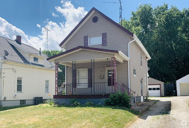 Building Photo - 3034 13th St NW Rental