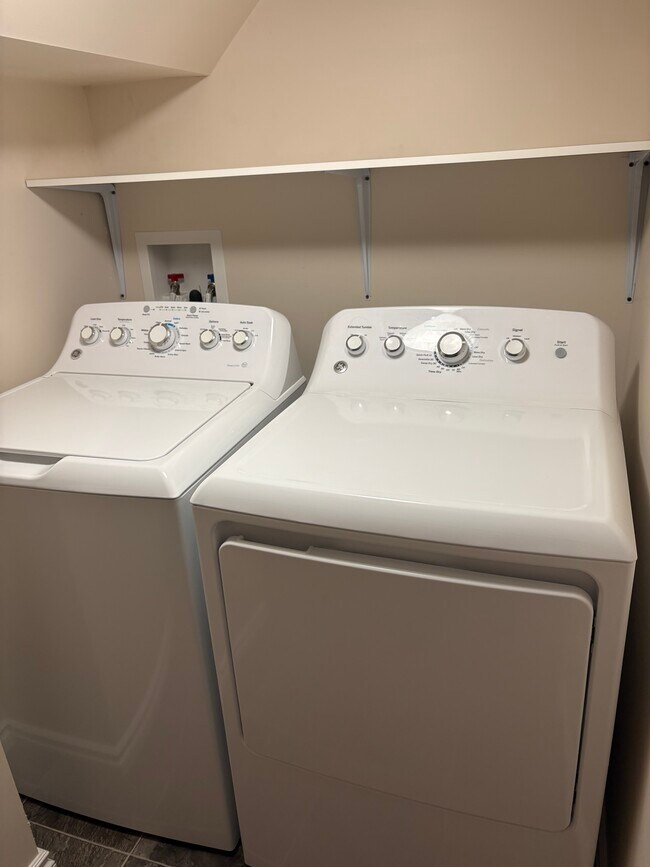 Photo - 63 Auburn Glen Green SE