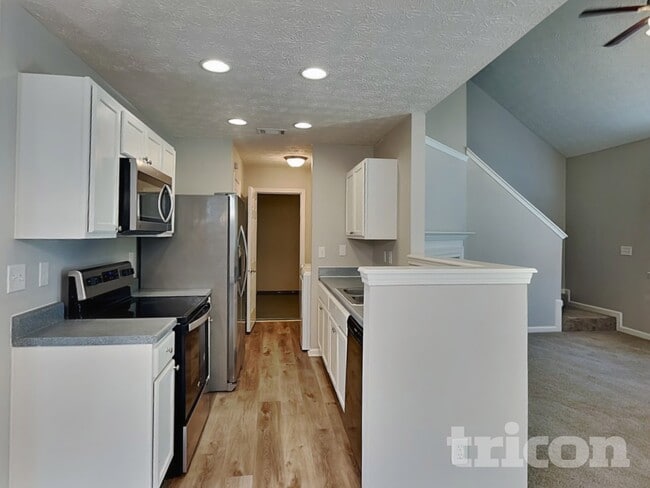 Photo - 175 Meadowridge Dr