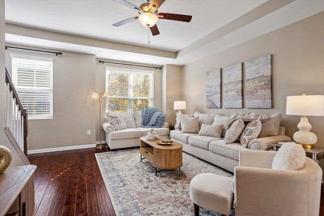 Photo - 1427 Crafton Way