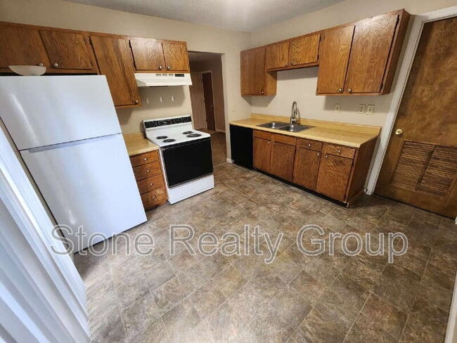 Photo - 2478 E Clayton Dr