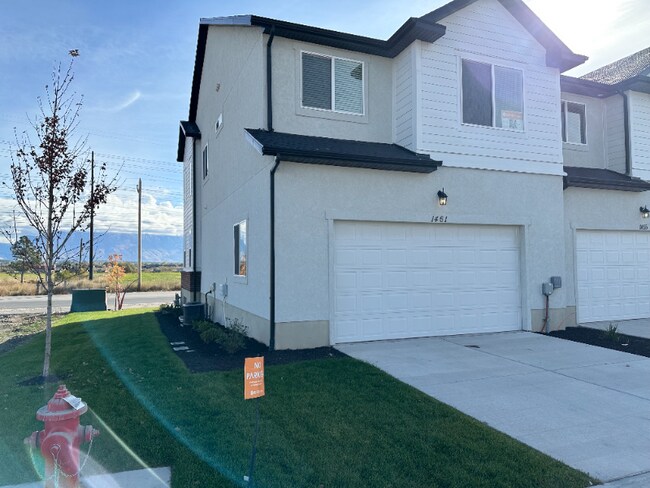 Photo - 1461 N 3600 W