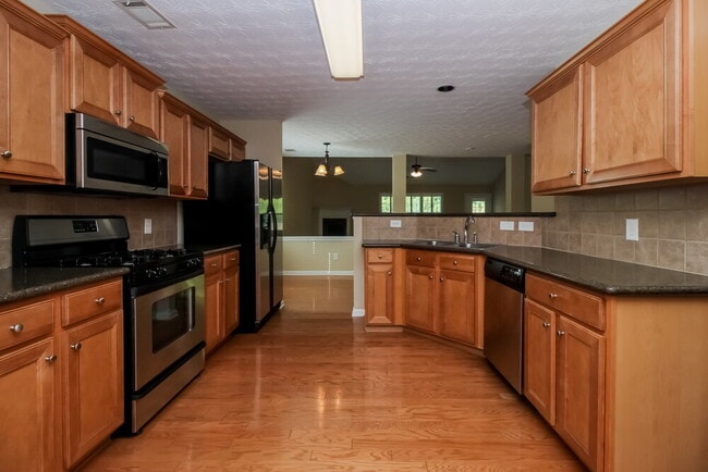 Photo - 111 Village Dr