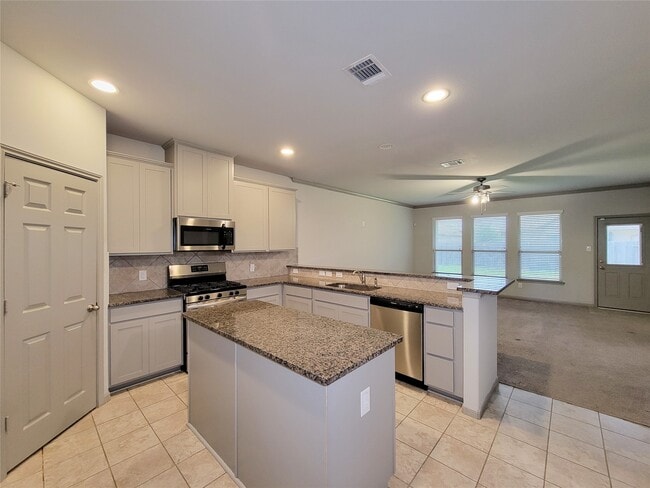 Photo - 15611 Jackie Robinson Rd